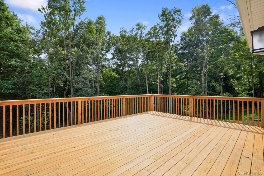155 S Quaker Lane Hyde Park, NY 12538