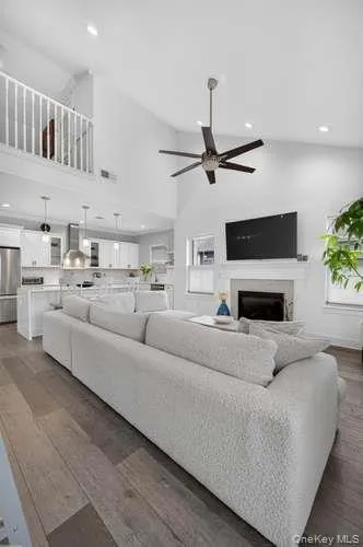 4 Village Drive #4 East Islip, NY 11730