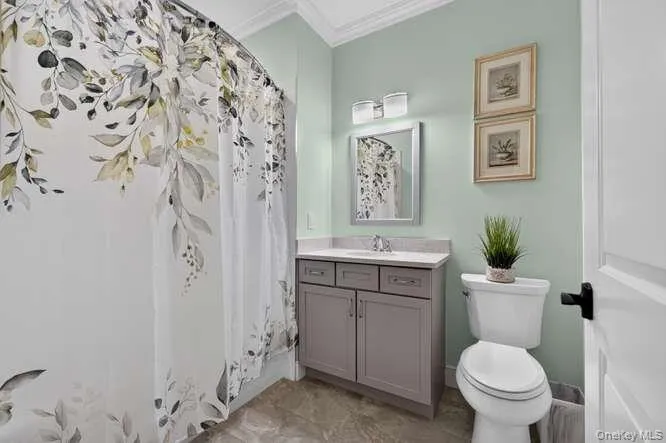4 Village Drive #4 East Islip, NY 11730