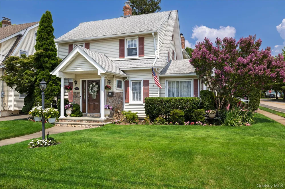 39 Princeton Street Rockville Centre, NY 11570