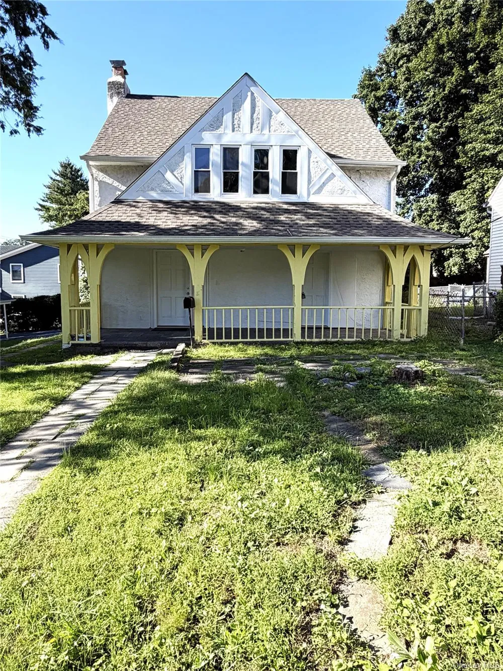 5 Crest Place Elmsford, NY 10523