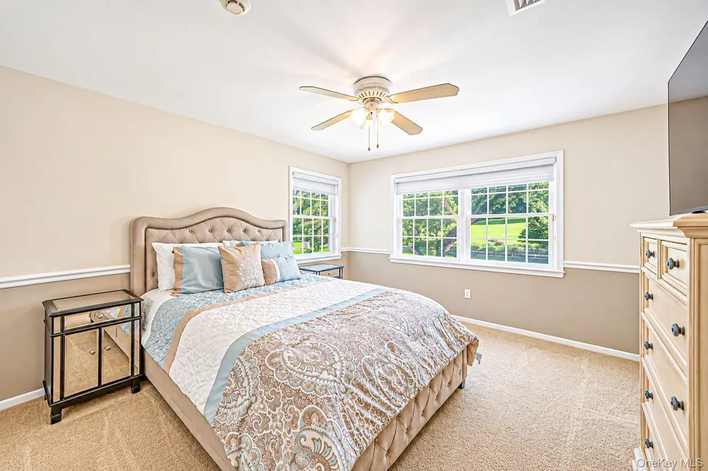 4 Holly Lane Nissequogue, NY 11780
