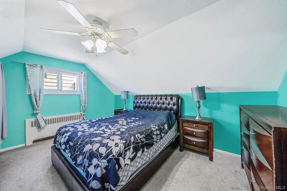 1030 Fulton Avenue Lindenhurst, NY 11757