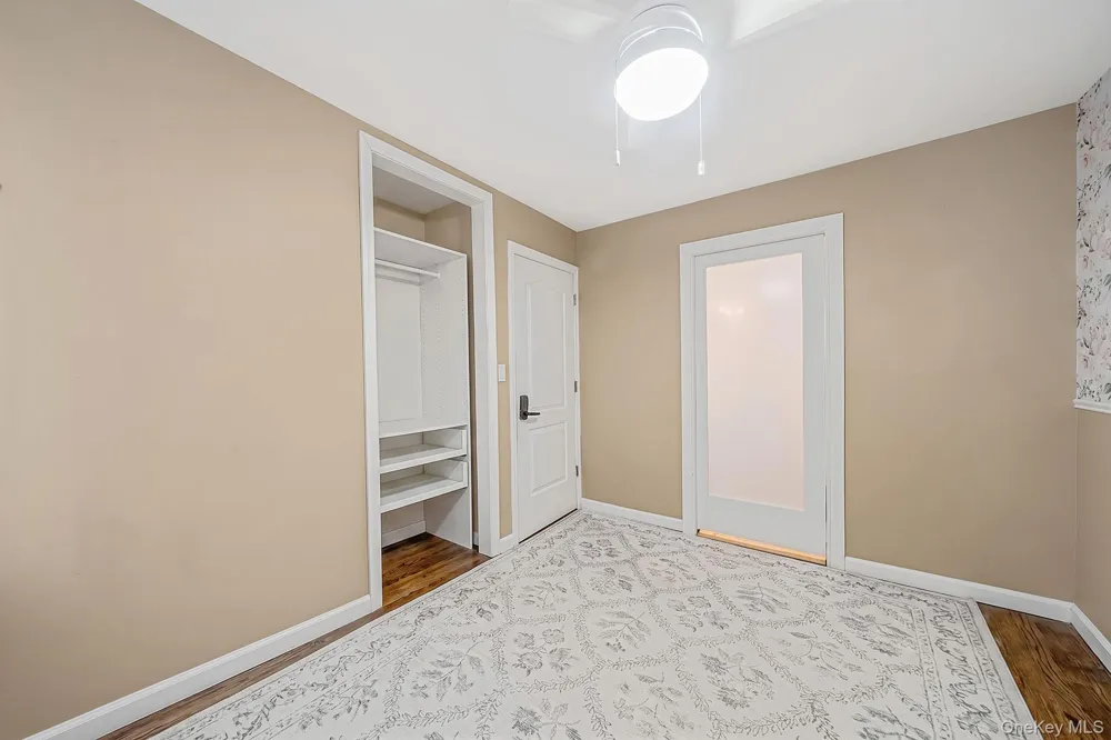 1030 Fulton Avenue Lindenhurst, NY 11757