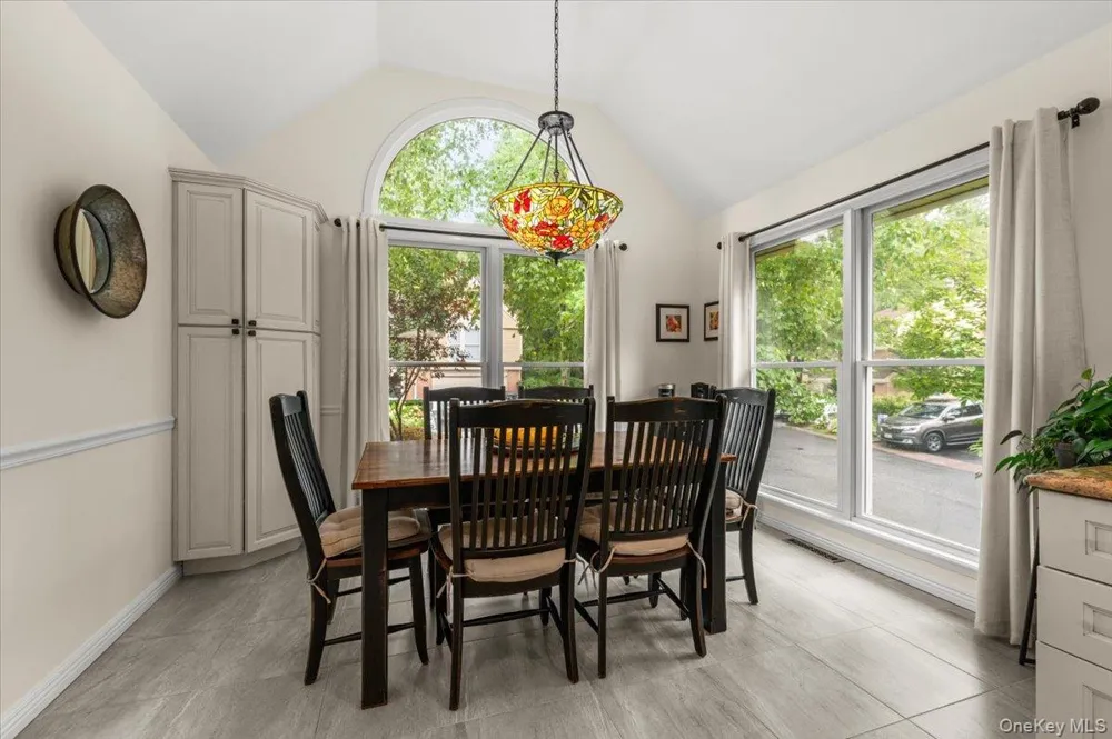 53 Willow Ridge Drive Smithtown, NY 11787