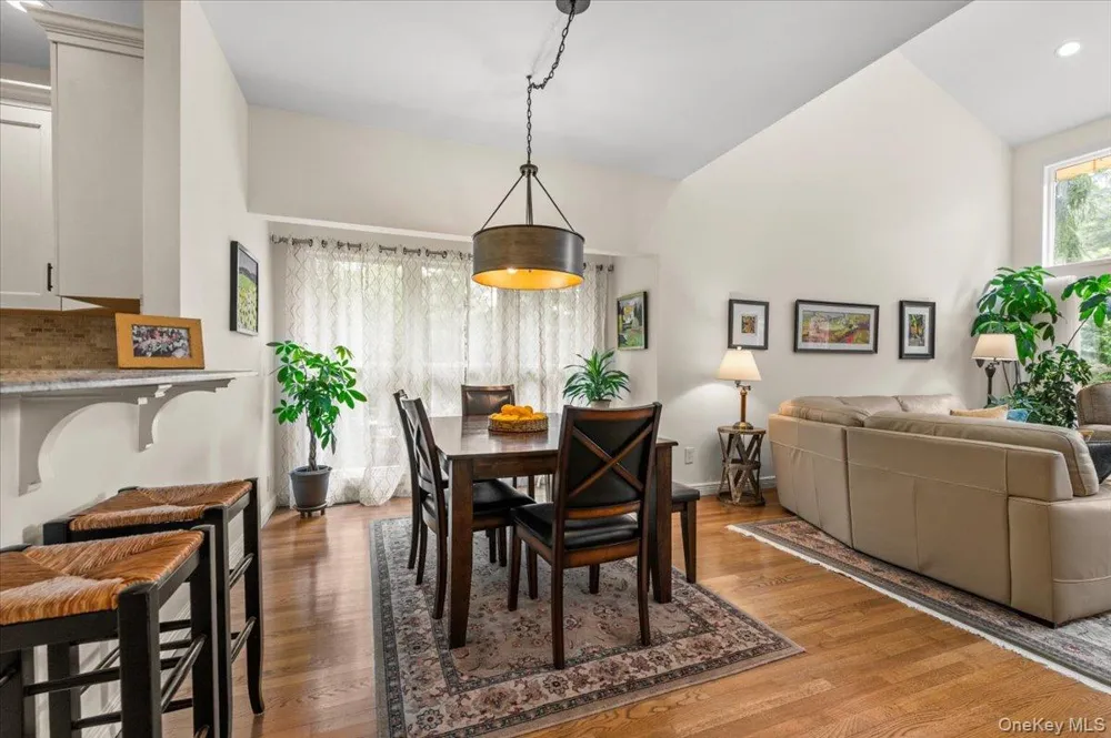 53 Willow Ridge Drive Smithtown, NY 11787