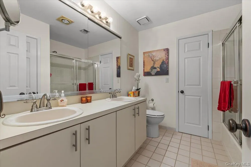 53 Willow Ridge Drive Smithtown, NY 11787