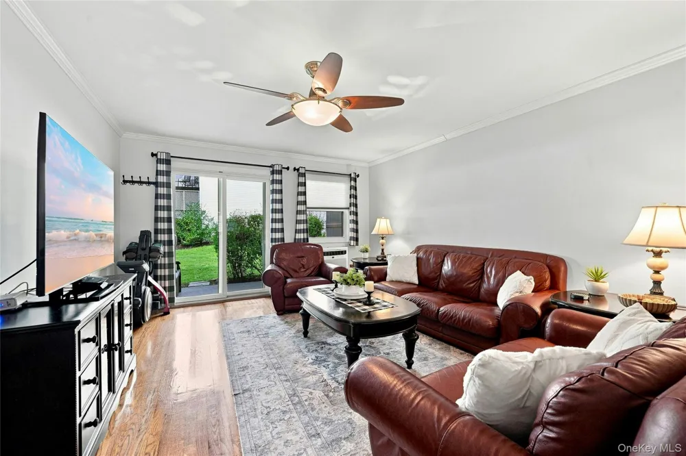 2310 Wilshire Lane #2310 Oakdale, NY 11769