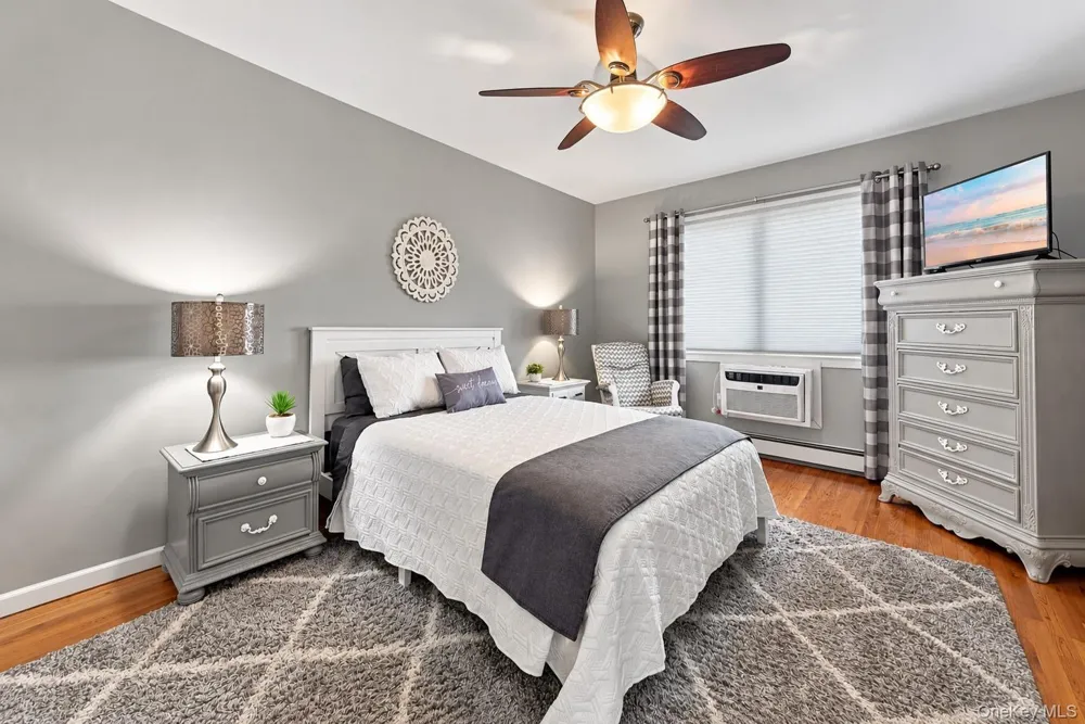 2310 Wilshire Lane #2310 Oakdale, NY 11769