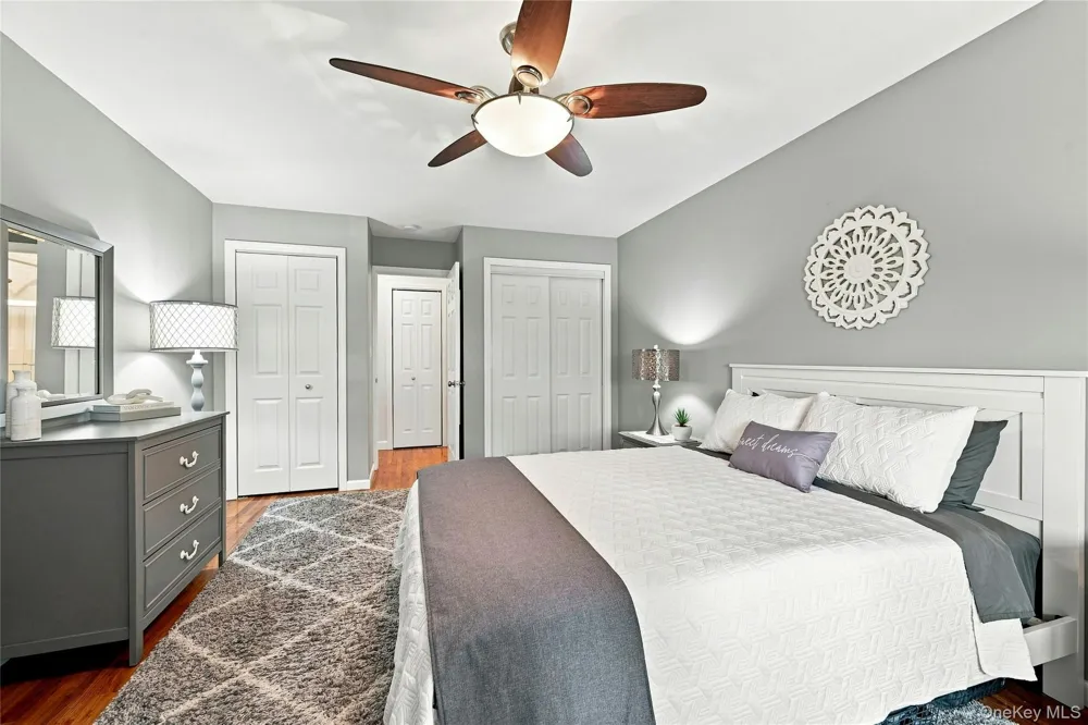 2310 Wilshire Lane #2310 Oakdale, NY 11769