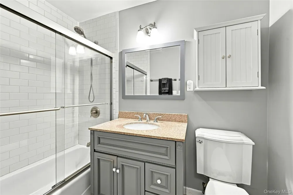 2310 Wilshire Lane #2310 Oakdale, NY 11769