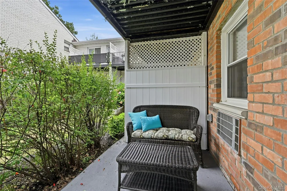 2310 Wilshire Lane #2310 Oakdale, NY 11769