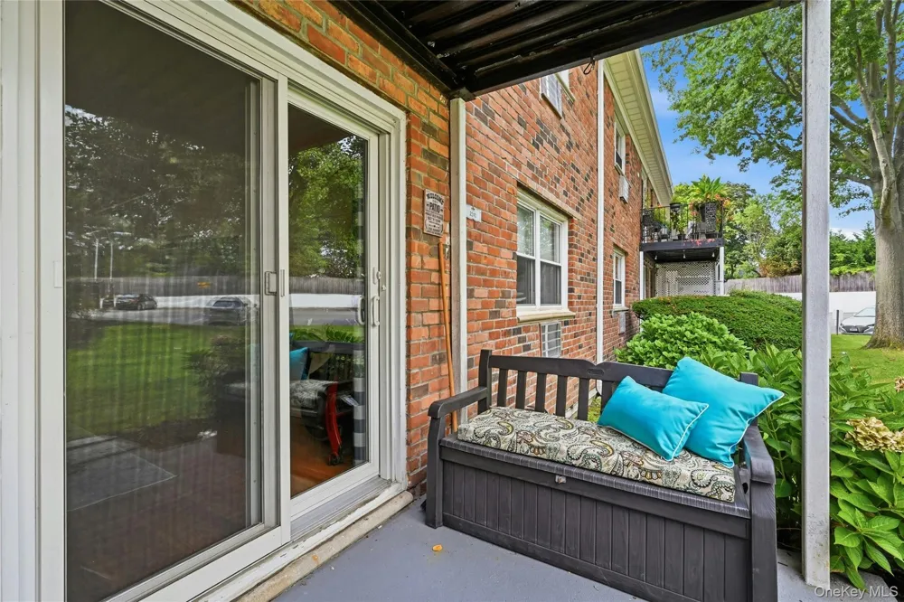 2310 Wilshire Lane #2310 Oakdale, NY 11769