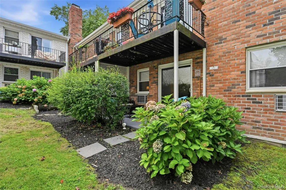 2310 Wilshire Lane #2310 Oakdale, NY 11769