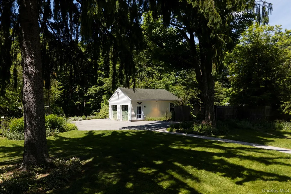 268 E Fallkill Road Hyde Park, NY 12538