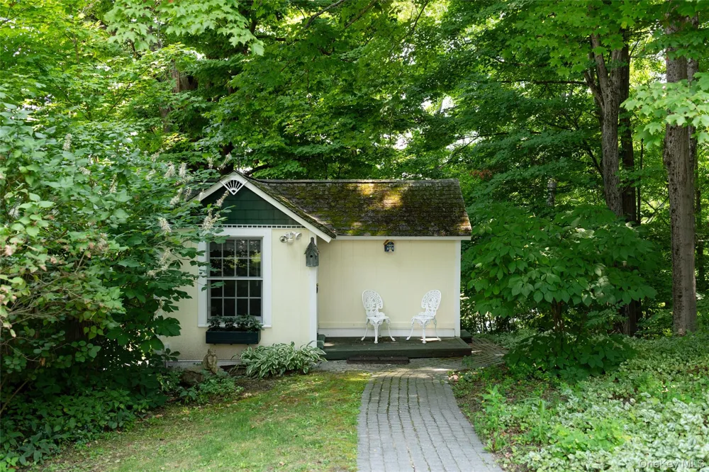 268 E Fallkill Road Hyde Park, NY 12538