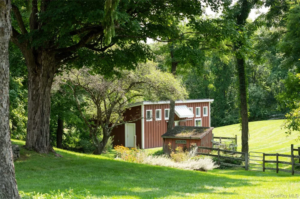 268 E Fallkill Road Hyde Park, NY 12538