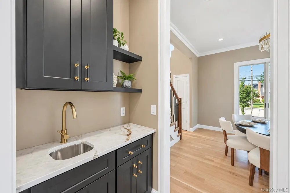 1 Straight Lane Levittown, NY 11756