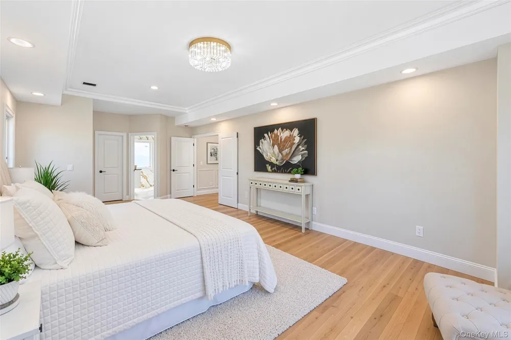 1 Straight Lane Levittown, NY 11756
