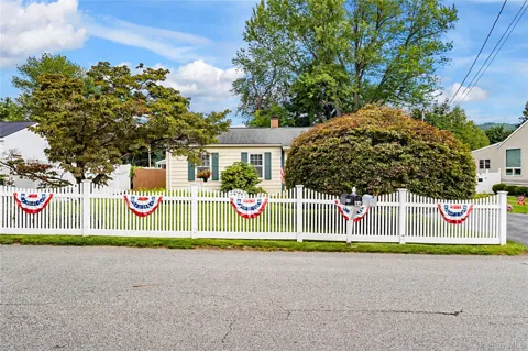 44 Fairfax Road