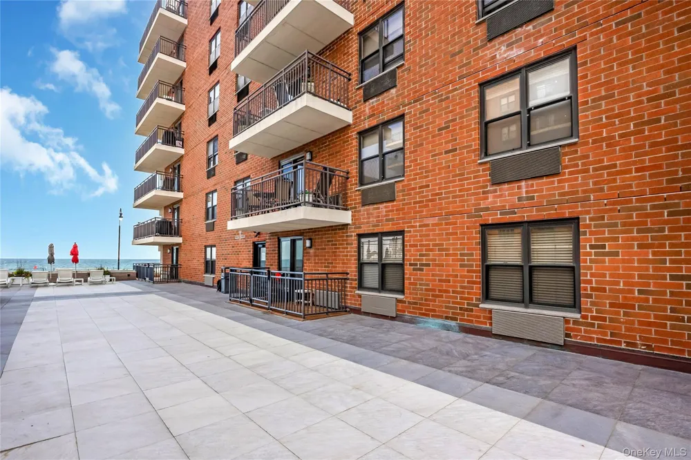 230 W Broadway #609 Long Beach, NY 11561