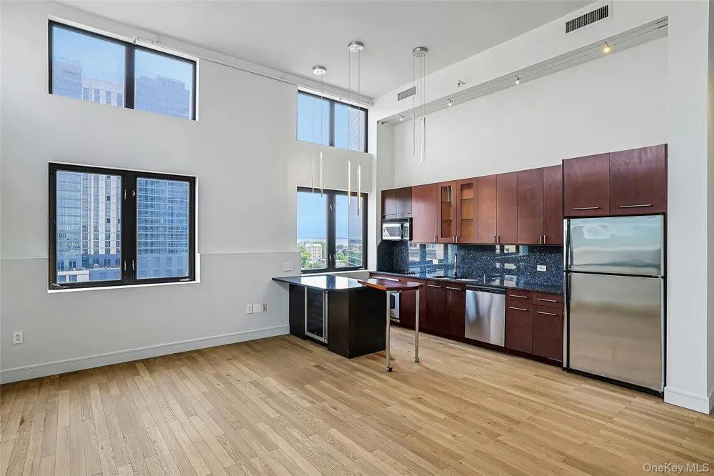 25 Leroy Place #PH1 New Rochelle, NY 10805
