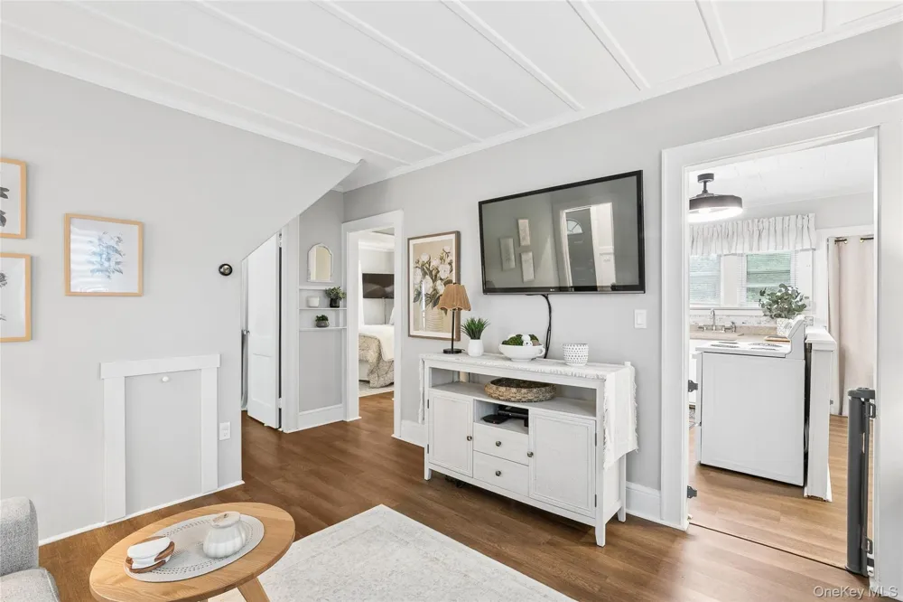 22 South Avenue Smithtown, NY 11787
