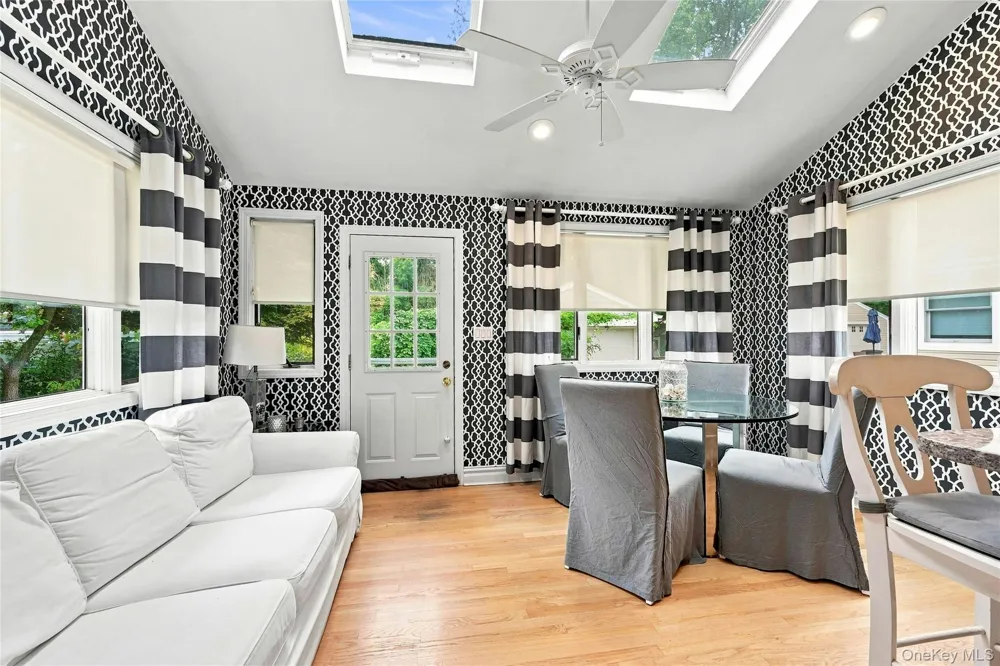 35 Reid Avenue Rockville Centre, NY 11570