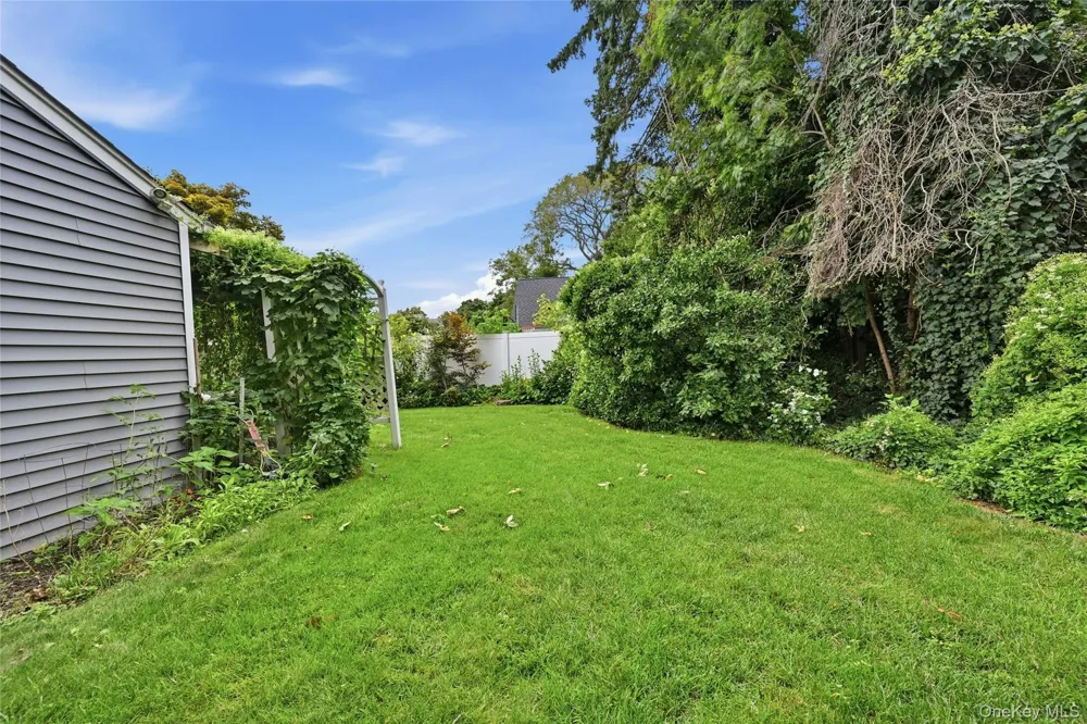 35 Reid Avenue Rockville Centre, NY 11570
