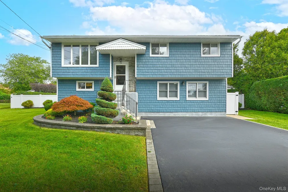 35 Jensen Road Bay Shore, NY 11706