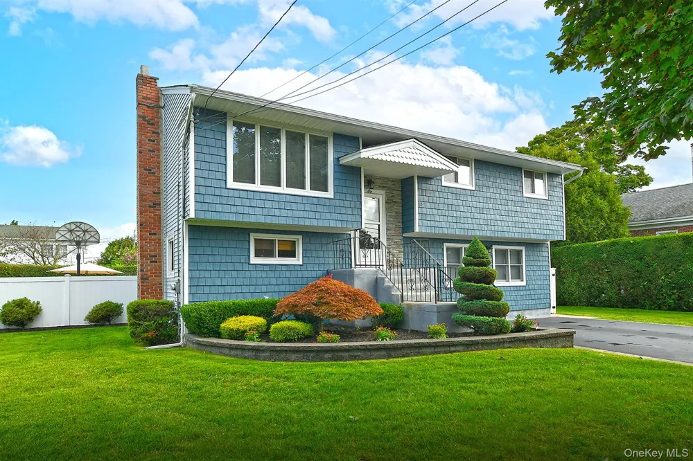 35 Jensen Road Bay Shore, NY 11706