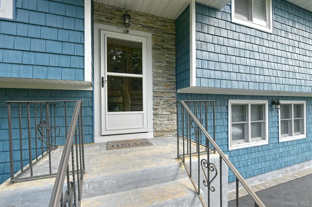 35 Jensen Road Bay Shore, NY 11706