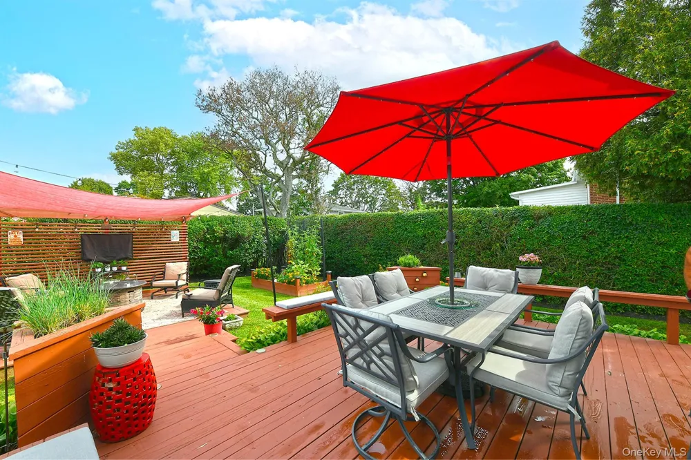 35 Jensen Road Bay Shore, NY 11706