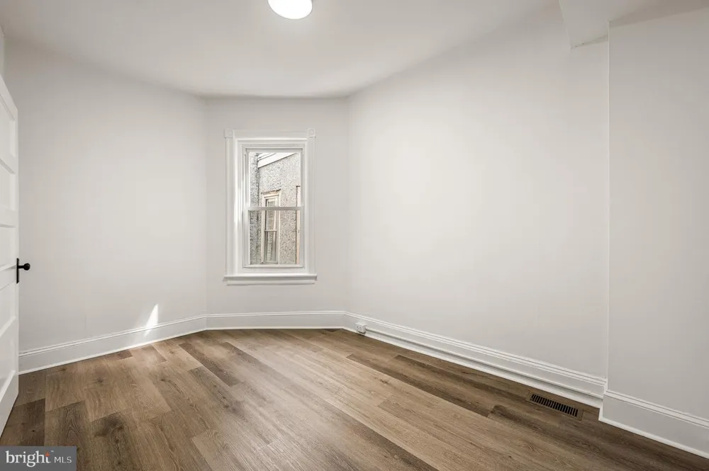 1059 S 50TH Philadelphia, PA 19143
