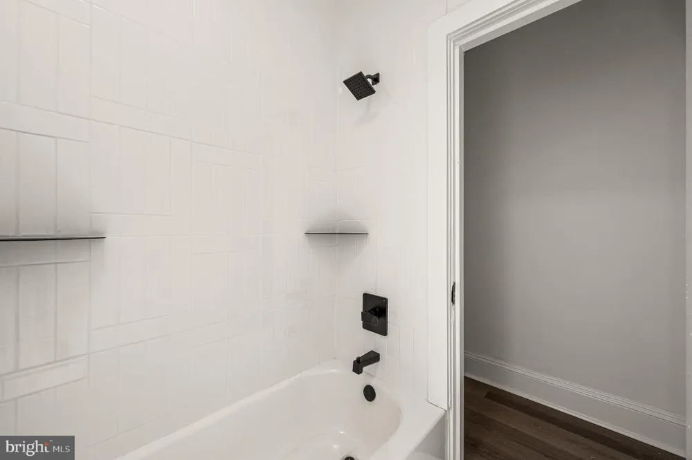 1059 S 50TH Philadelphia, PA 19143