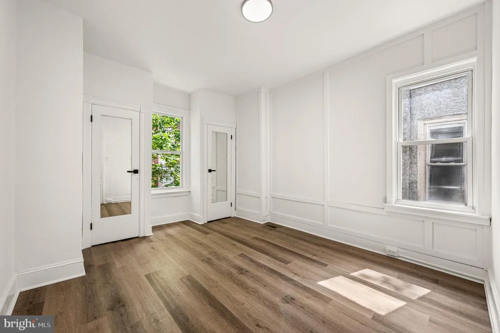 1059 S 50TH Philadelphia, PA 19143