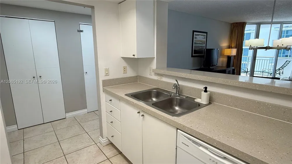 17375 Collins Ave #804 Sunny Isles Beach, FL 33160