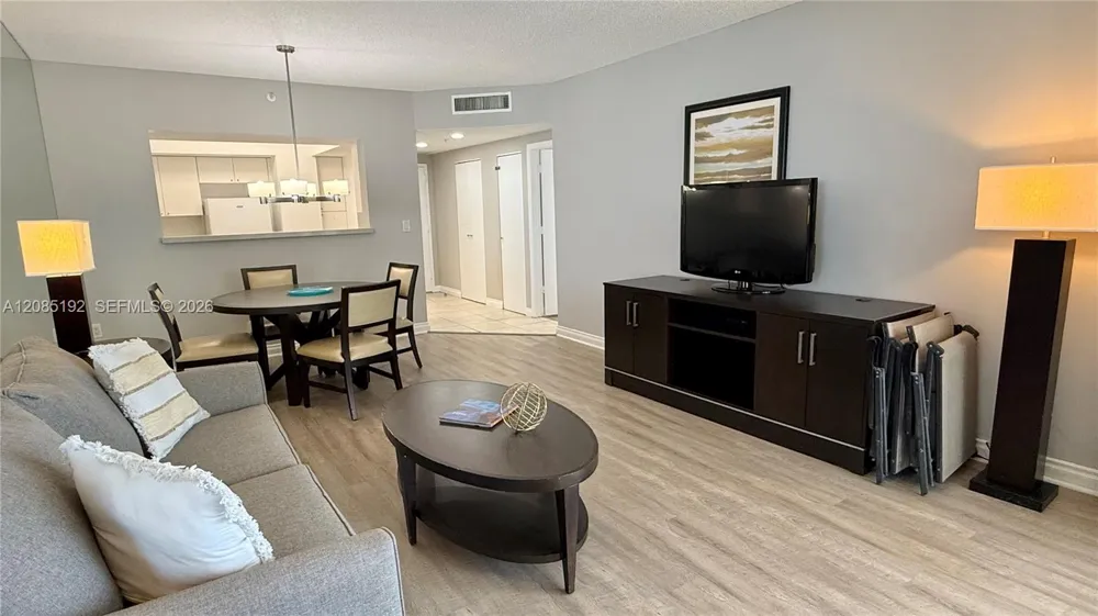 17375 Collins Ave #804 Sunny Isles Beach, FL 33160
