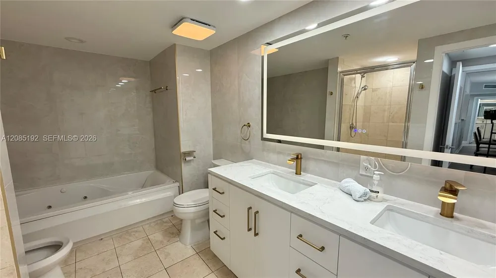 17375 Collins Ave #804 Sunny Isles Beach, FL 33160