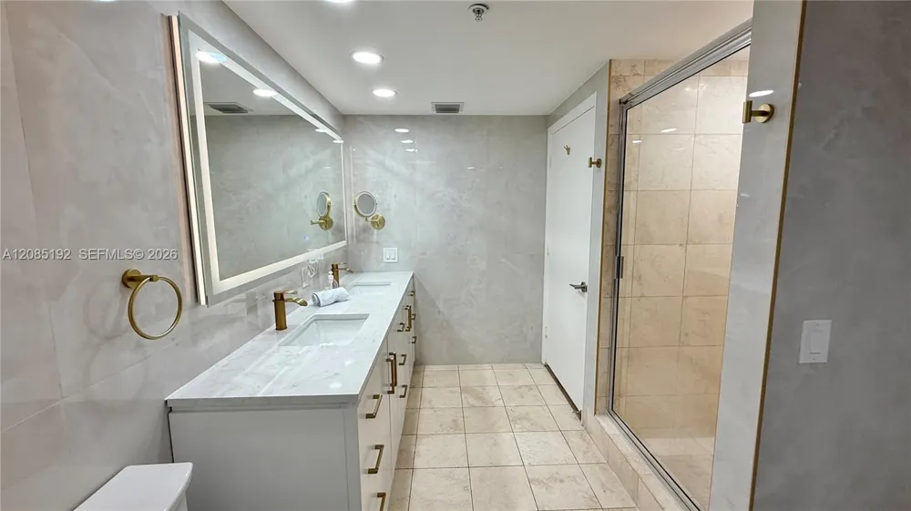 17375 Collins Ave #804 Sunny Isles Beach, FL 33160