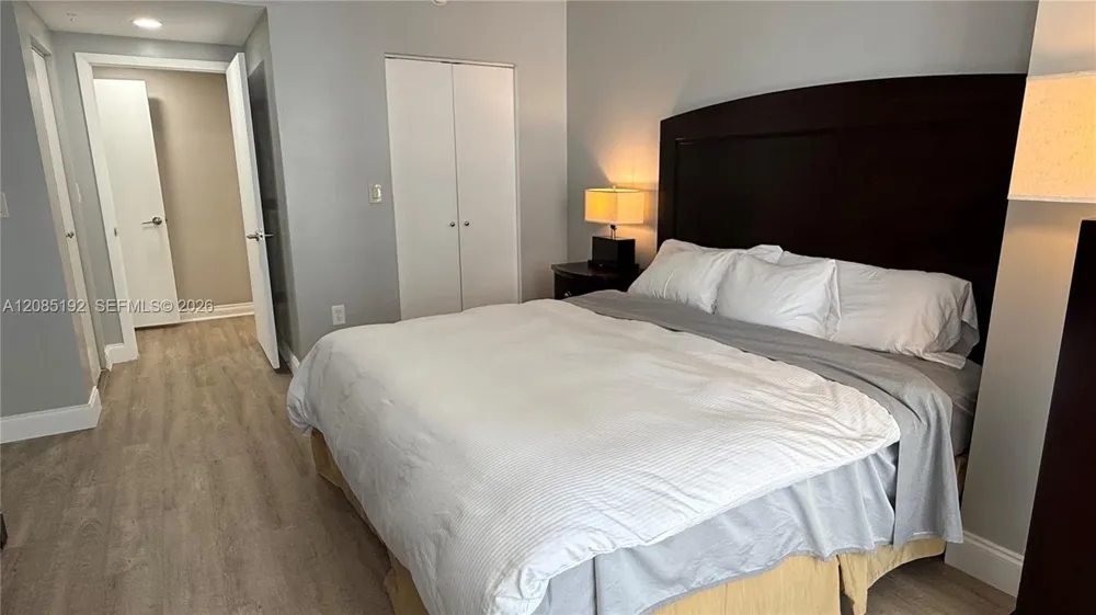 17375 Collins Ave #804 Sunny Isles Beach, FL 33160