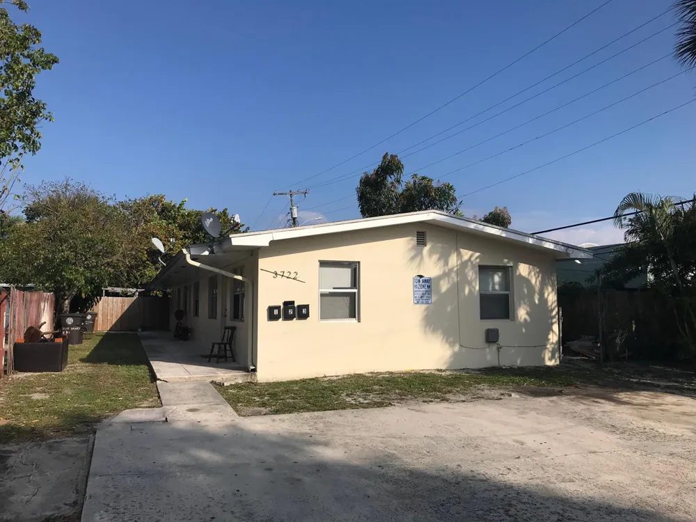 3722 HENRY AVENUE #3 West Palm Beach, FL 33405