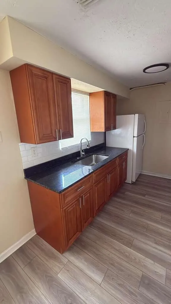 3722 HENRY AVENUE #3 West Palm Beach, FL 33405