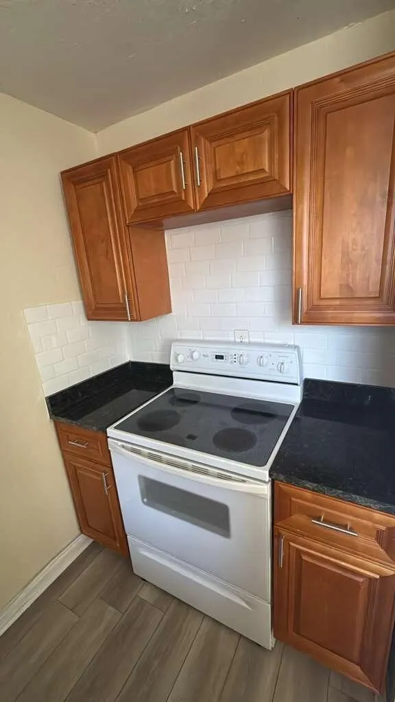 3722 HENRY AVENUE #3 West Palm Beach, FL 33405