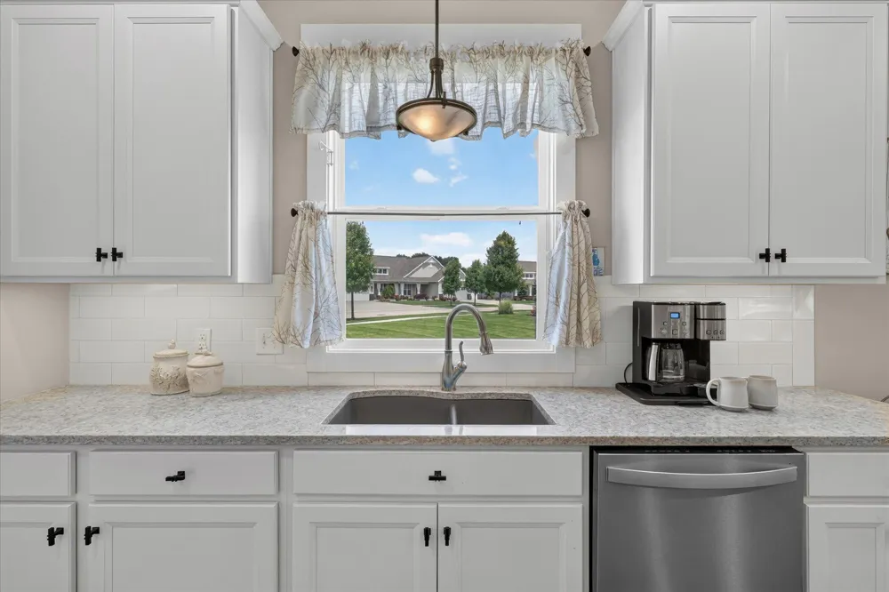 6148 Harmon Green Avenue SW Grandville, MI 49418