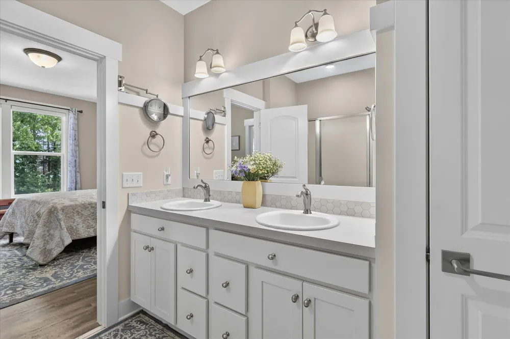 6148 Harmon Green Avenue SW Grandville, MI 49418