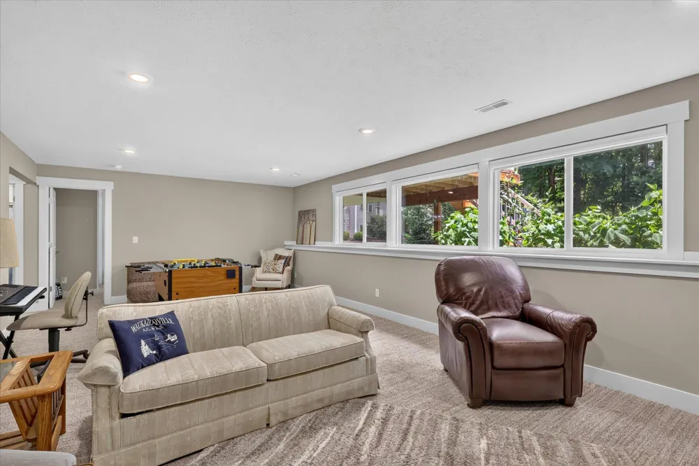 6148 Harmon Green Avenue SW Grandville, MI 49418