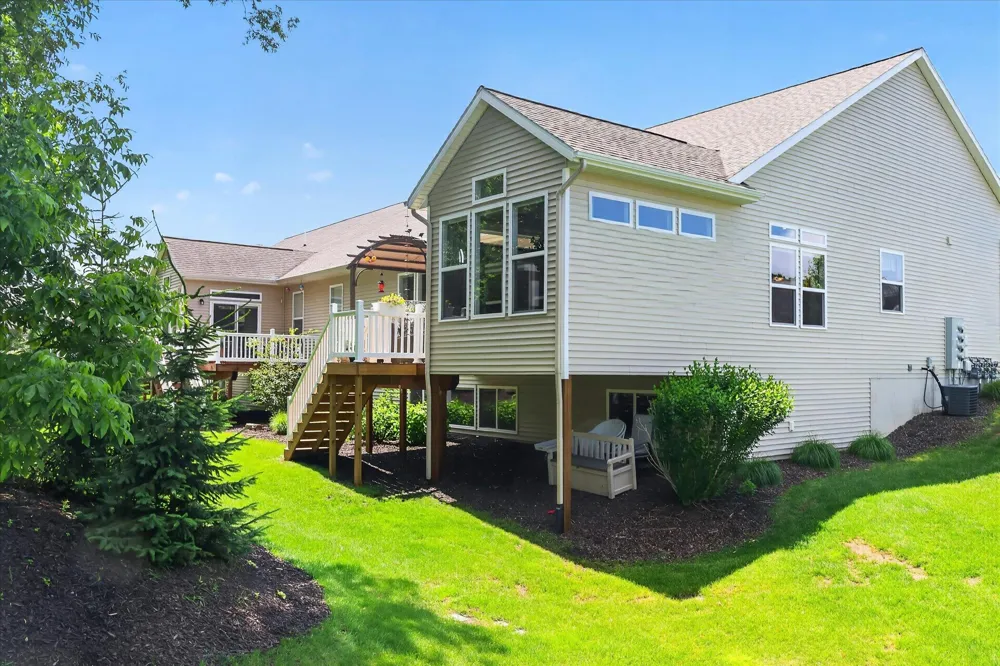 6148 Harmon Green Avenue SW Grandville, MI 49418