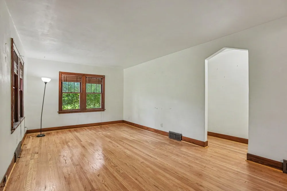 23 E Langley Road E Battle Creek, MI 49015