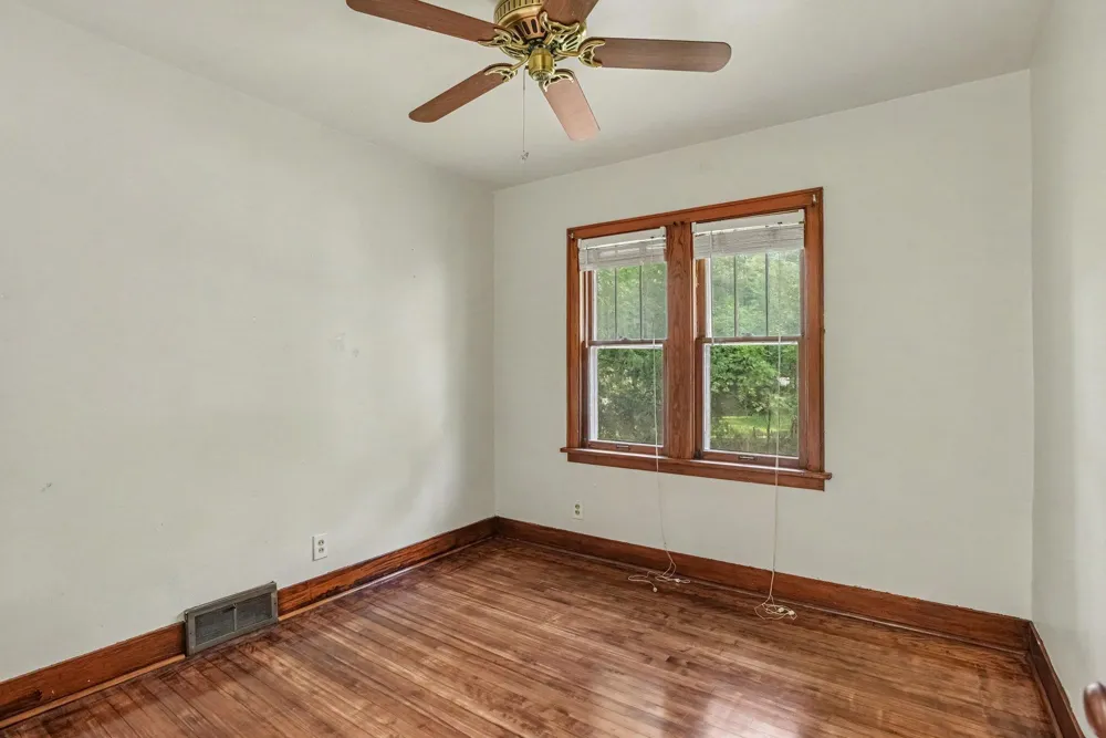 23 E Langley Road E Battle Creek, MI 49015